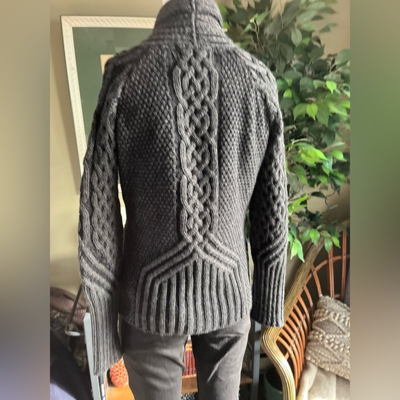 Aran Crafts Charcoal Merino Wool Knit - Picture 6 of 8